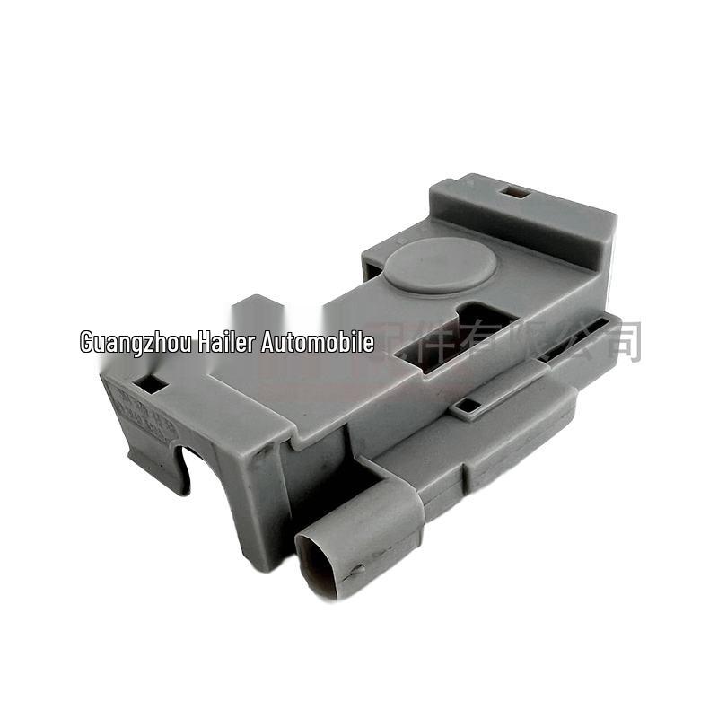 High-Quality Hood Latch Bracket for Mercedes-Benz CLS350 E200