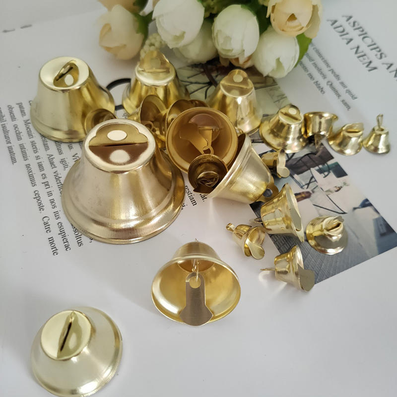 10pcs Mini Trumpet Jingle Bells Ornaments Small Size for DIY Handmade Crafts Pet Hanging Decor Suitable for Party Wedding Christmas Occasions