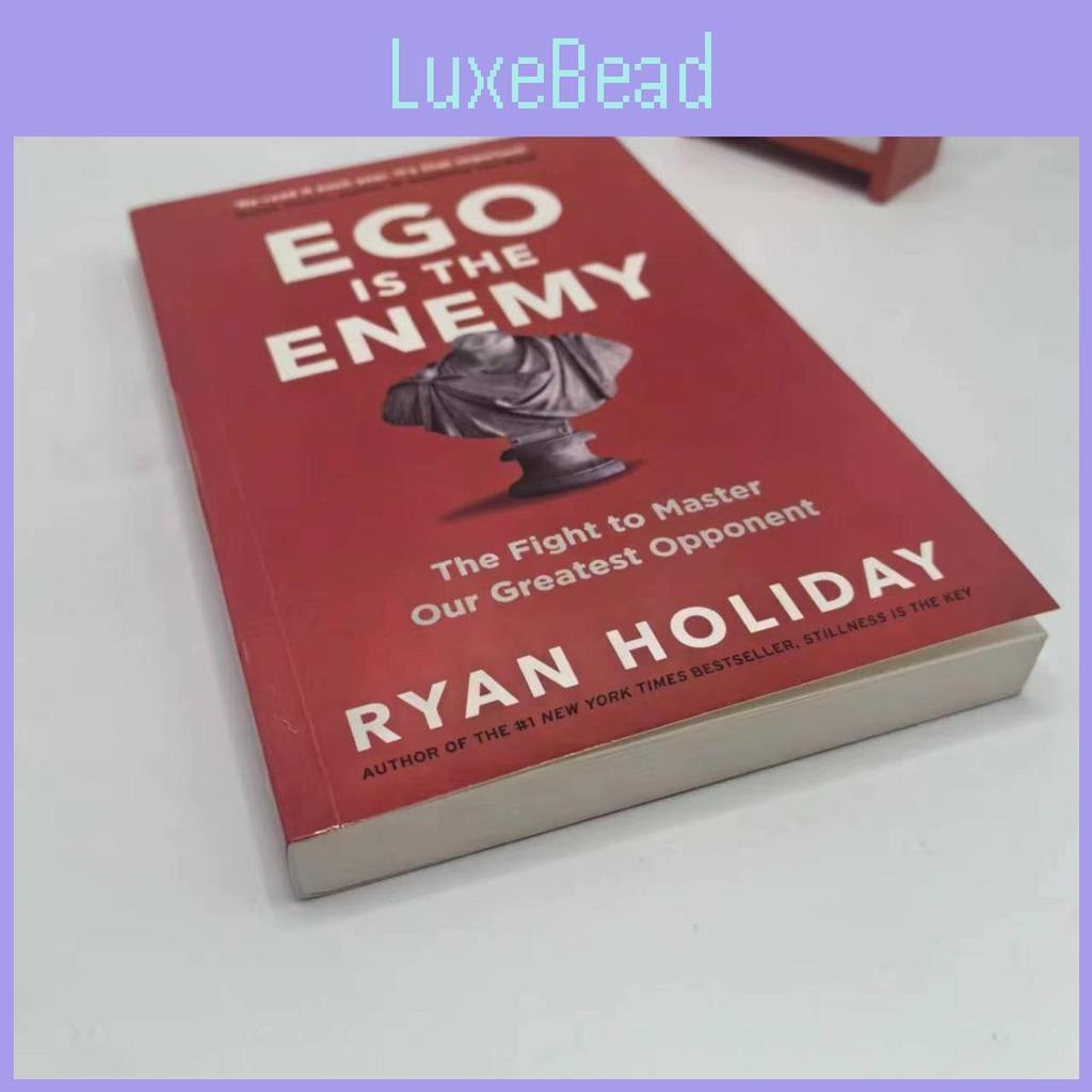 Вдохновляющая английская книга по самопомощи Эго - враг Райана Холидея для личностного роста