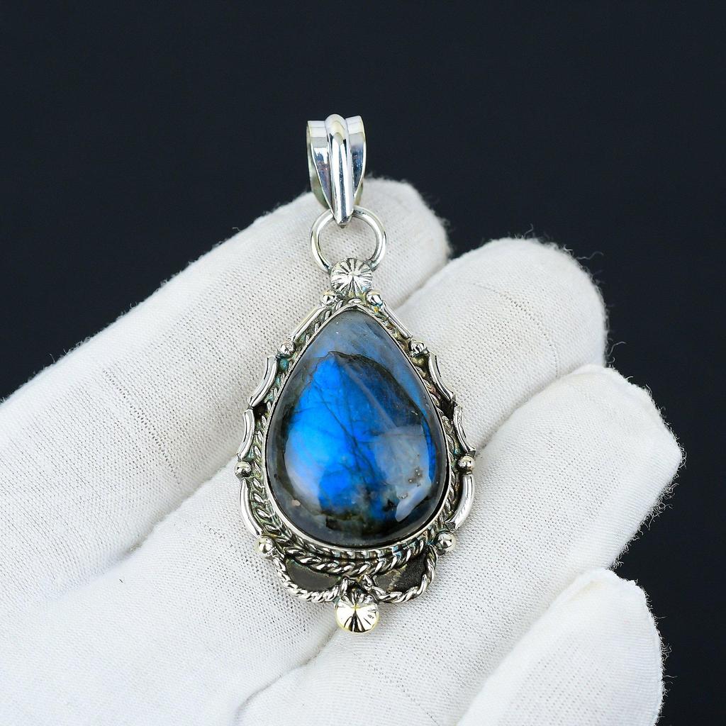 Blue Flashy Labradorite Pendant, Natural Labradorite Jewelry, 925 Sterling Silver Jewelry, Handmade Jewelry Pendant, Unisex Pendant For Gift