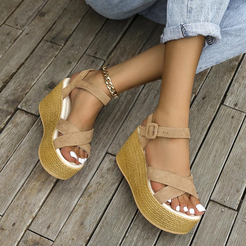 Босоножки женские летние на танкетке, новая модная платформа, толстая подошва, пряжка, повседневная женская обувь, удобные для ходьбы сандалии
