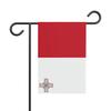 Drapeau Jardin Malte – 32 X 47.5 Cm – Polyester Résistant – Format Vertical – Extérieur