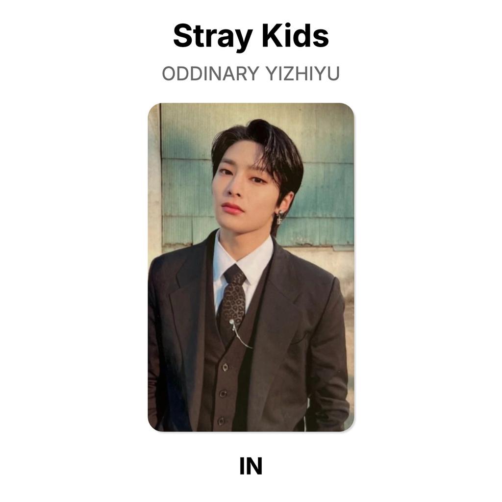 Stray Kids Официальная фотокарточка ODDINARY YIZHIYU