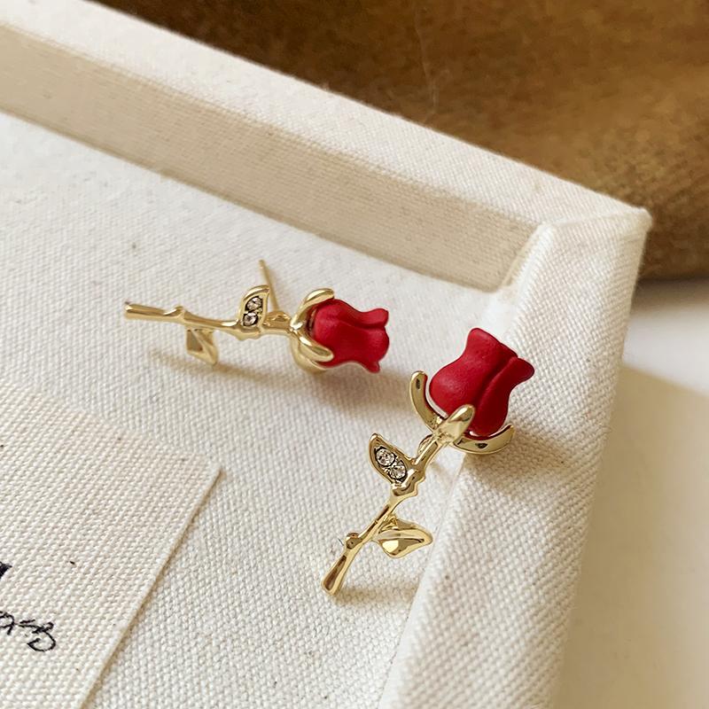 Inlaid Rhinestone Acrylic Rose Flower Earrings for Women 2024 New In Style Red Rose Stud Earring Gorgeous Luxury Zircon Gifts