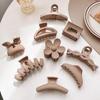 1pcs Korean Coffee Large Hair Claws Acrylic Hairpins Barrette Crab Hair Clips Headwear for Women Girls Braiders Hair Accessories