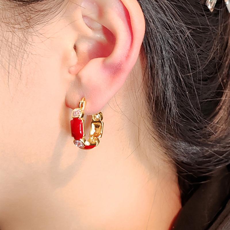 Серьги в стиле ретро с красными маслами, легкие, роскошные, модные, ретро, с высоким чувством, нишевые, осенние и зимние серьги