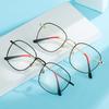 Anti-Blue Glasses, Simple Square Frame Glasses Frame, Fashionable Metal Flat Light Anti-Blue Light Discoloration Glasses