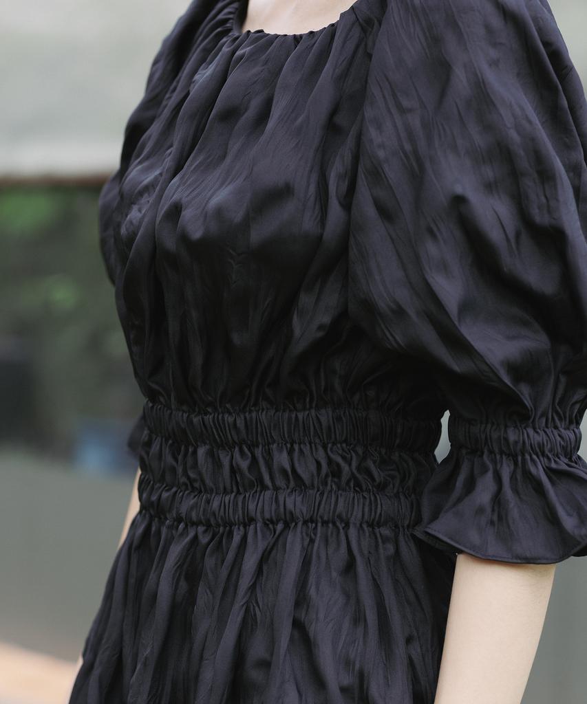 TINABLOSSOM Lee Black Dress