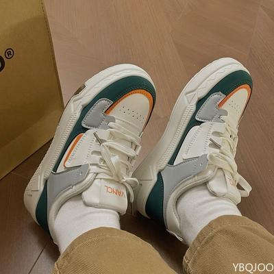 Белые туфли на толстой подошве для женской осенней весенней повседневной спортивной обуви новые универсальные простые удобные повседневные кеды