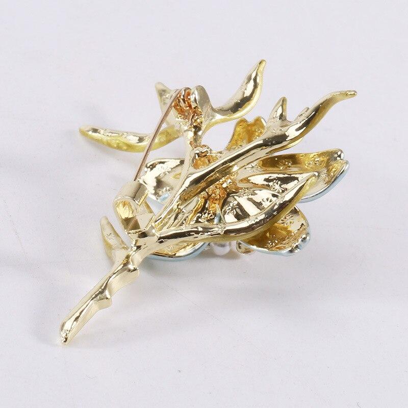 Blucome New Artistic Peach-blossom Brooch Gentle Fresh Flower Plant Pin Women Party Office Brooch Pin Gifts