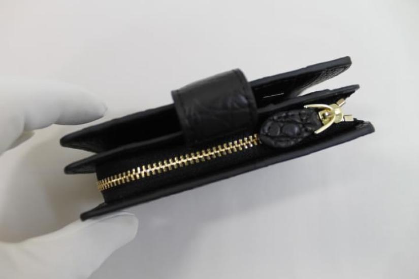 [Магазин Роскошных Кимоно] Кошелек Бифолд из Крокодиловой Кожи с Матовой Отделкой (черный)