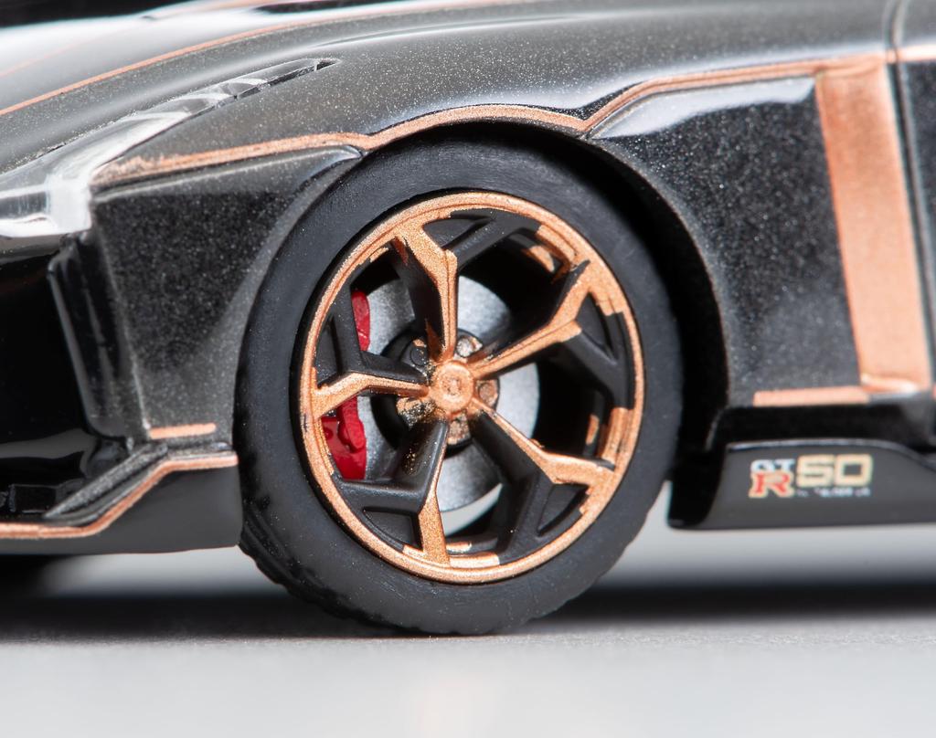 TOMYTEC Tomica Limited Vintage Neo Nissan от Italdesign Серый металлик 1/64 LV-N GT-R50 (Готовая модель)