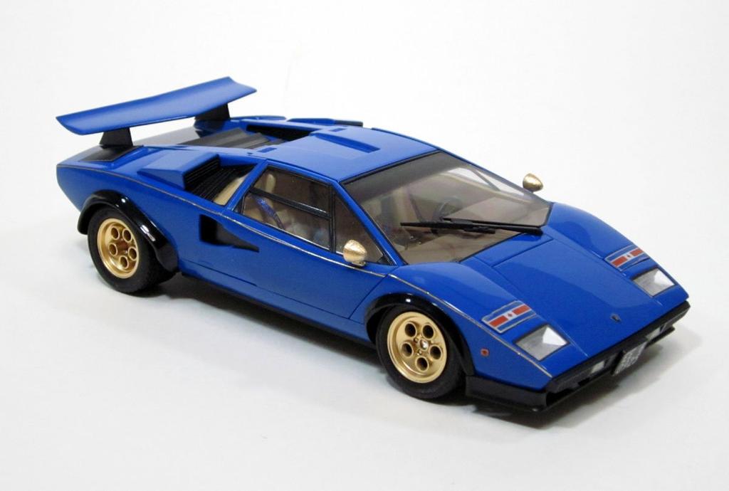 Aoshima Bunka Kyozai Суперкар Wolf Countach Версия 2 ООО. 1/24 № 05