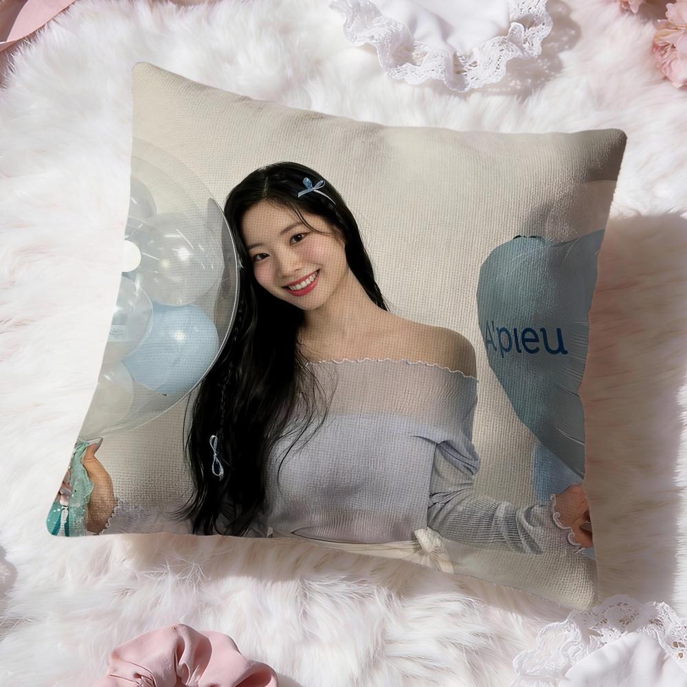 Корейская певица KKim D-DaHyunS Чехол для подушки Premium Comfort Двусторонний чехол для подушки - Дизайн "Два в одном" для любой комнаты и салона автомобиля