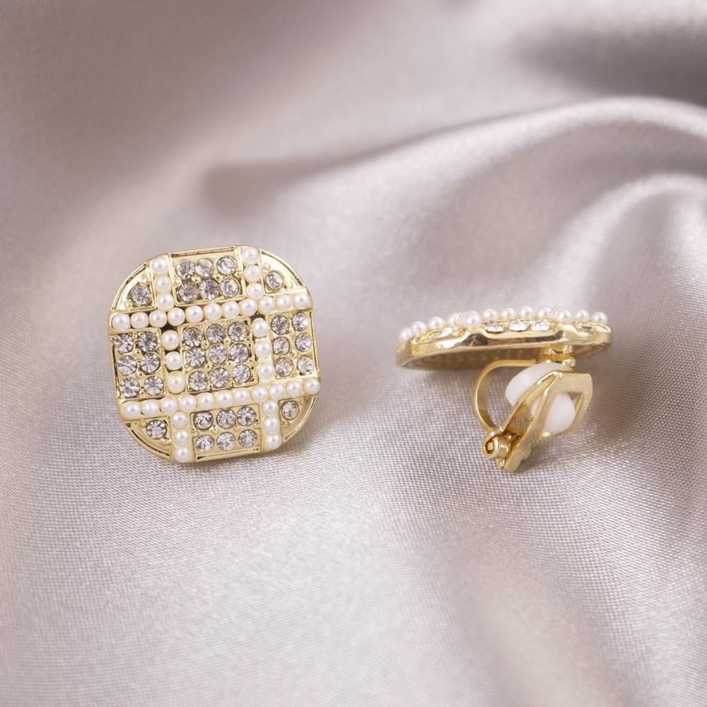 Универсальные легкие роскошные клипсы для ушей без проколов, повседневные высококачественные треугольные клипсы для ушей, универсальные женские серьги