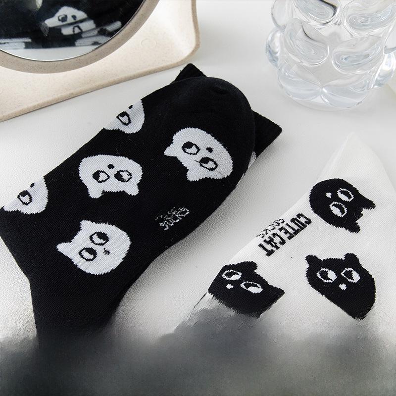 Women's Mid-Tube Cotton Socks - Black & White Japanese Embroidered Design for Autumn/Winter