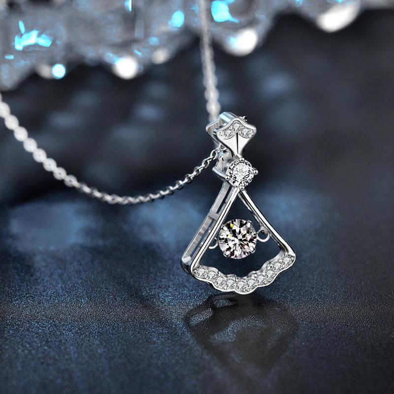 925 Sterling Silver Fan-Shaped Pendant Necklace for Women Korean Style Unique Design Moissanite Dangle Romantic Valentine's Day