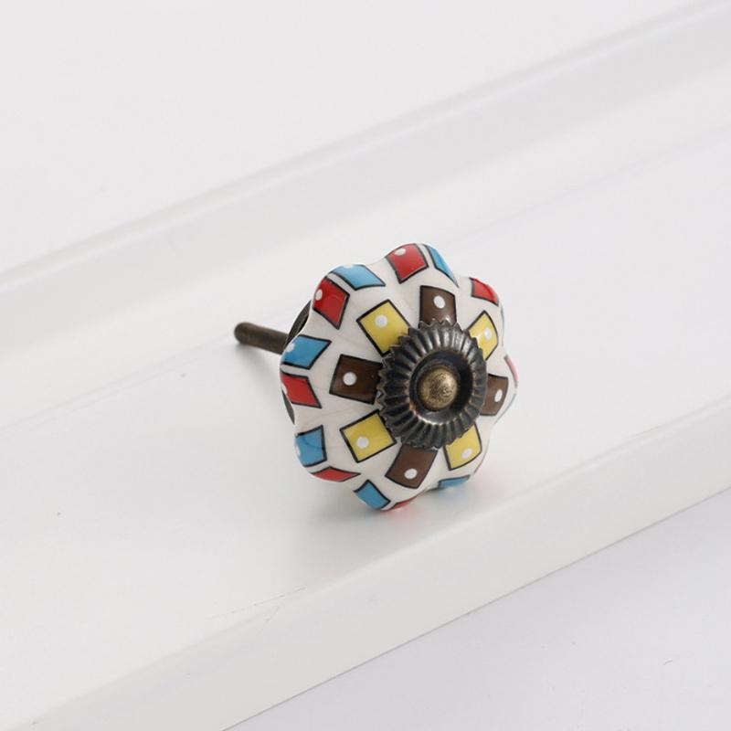 1 шт. Железный материал Винтажная ручка для шкафа Европейский стиль Расписной узор Изысканная форма тыквы Украшение для дома Многоцветный