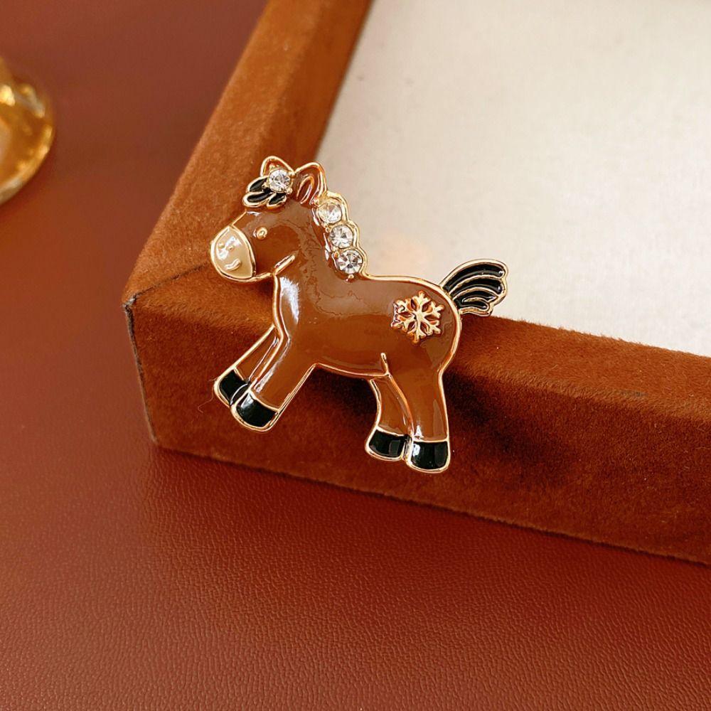 Snowflake Zinc Zinc Alloy Horse Brooch Drip Oil Brooch Animal Lapel Pins  Jewelry Accessories