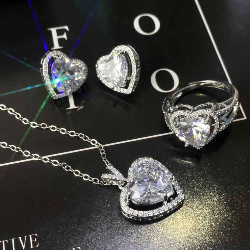 Многоцветный набор украшений с драгоценными камнями: корона королевы, колье, кольцо, серьги и кулон для женщин