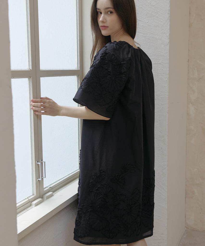 TINABLOSSOM Very Black Dress