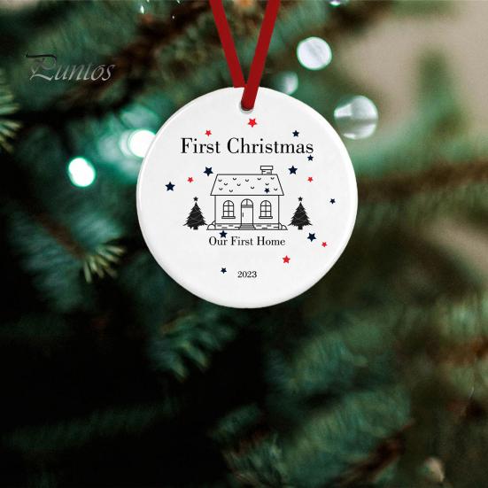 Кулон «Первое Рождество в нашем доме» Двусторонний принт Круглая форма сердца Гладкие висячие благословения Декоративный подарок на новоселье Украшение окна
