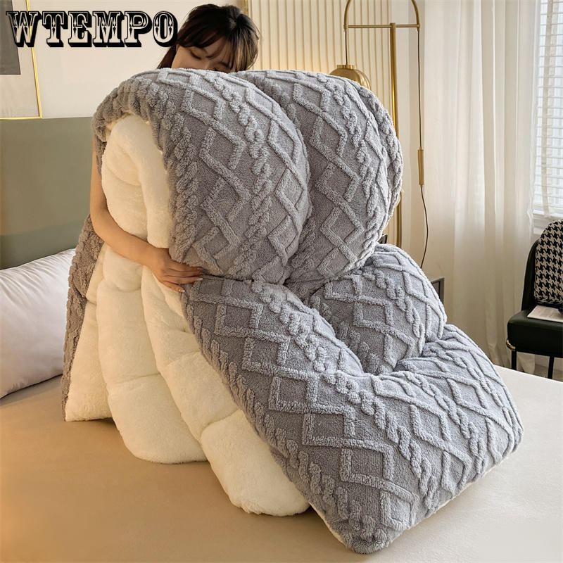 Luxurious Taffeta Comforter - Soft, Thick, and Warm for All Seasons - Machine Washable, Perfect for Bedroom, Guest Room, and Hotel Use