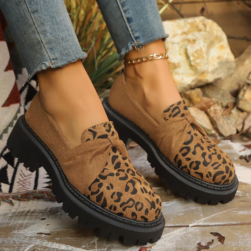 2024 Women's New Loafers Women's British Style Thick Sole Shoes Office Casual Leopard Print Designer Low Top Shoes