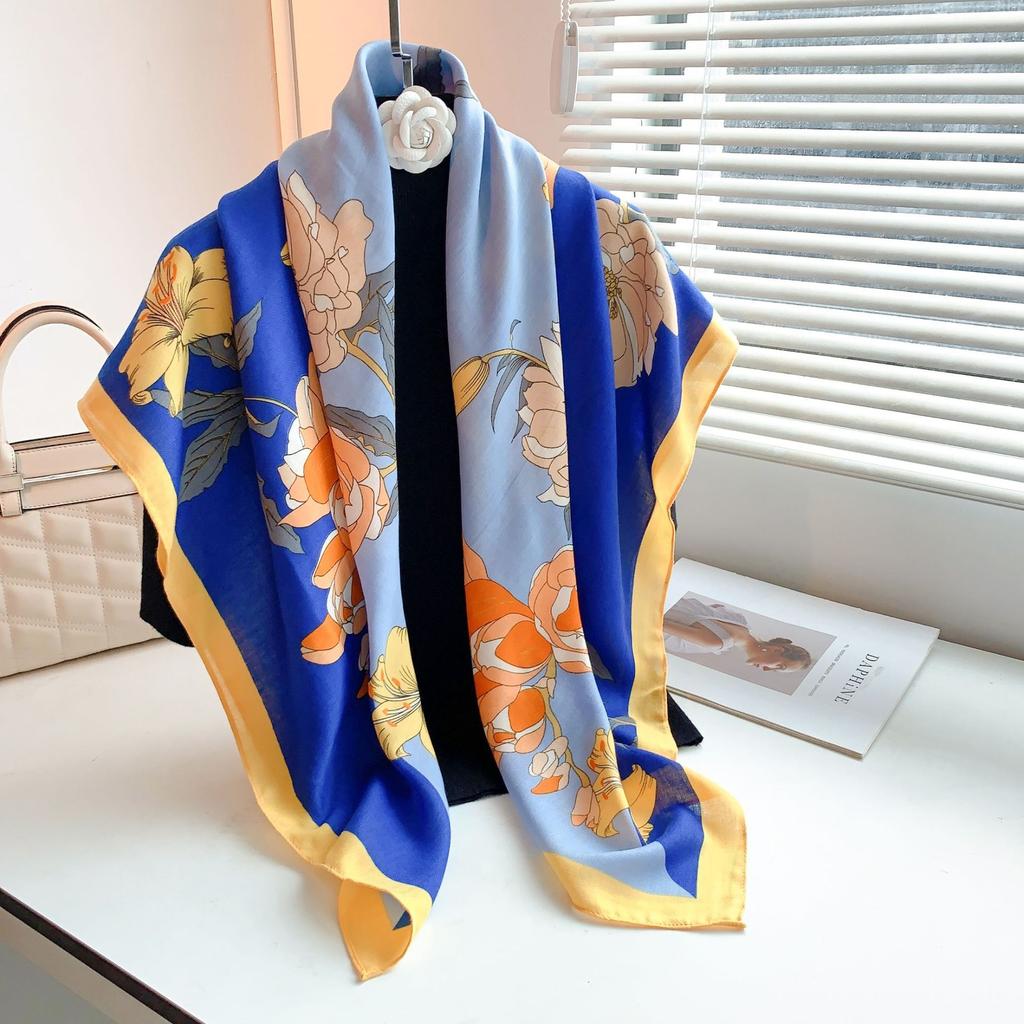 Siya New Printed Scarf Shawl Fresh and Sweet 110 Square Scarf Photo Travel Decoration Silk Scarf Women