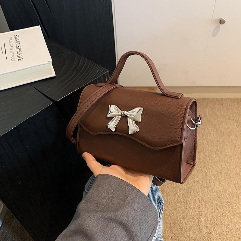 Stylish Small Handbag For Women 2024 Trendy Bow Accent Cute Casual Crossbody Bag