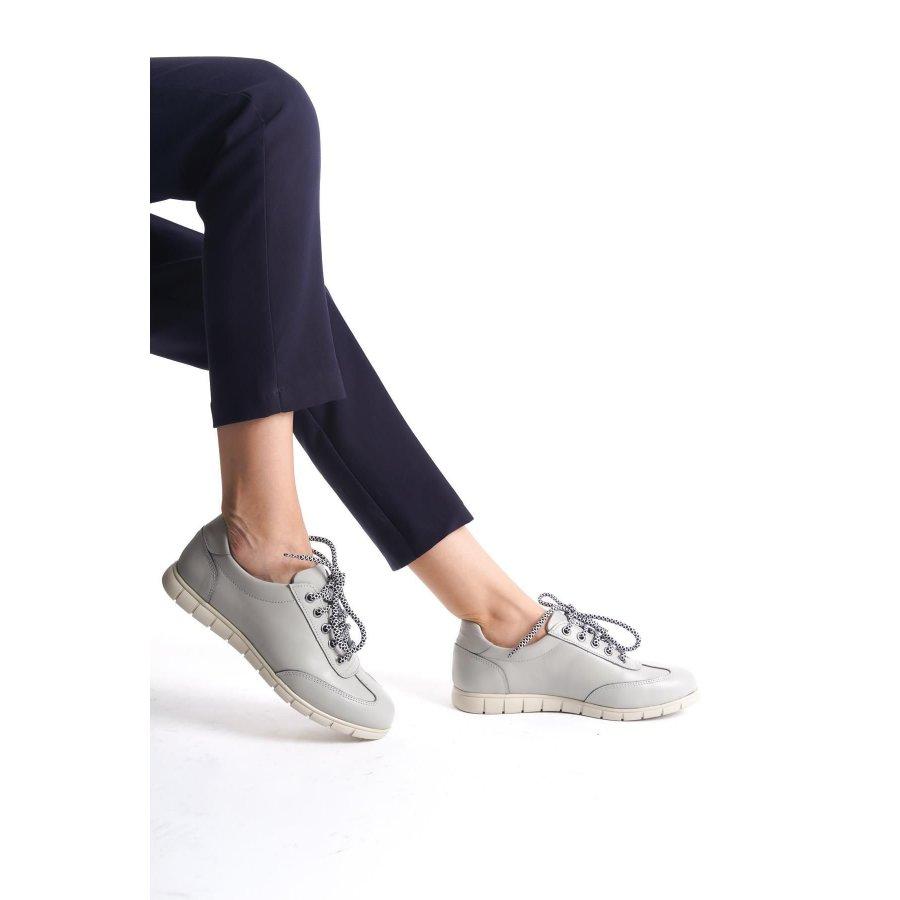 Женская удобная повседневная обувь из натуральной кожи