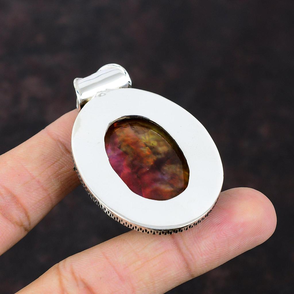 Ограненный кулон с аммолитом. Кулон из натурального драгоценного камня. Антикварные ювелирные изделия. Кулон из стерлингового серебра 925 пробы. Кулон ручной работы. Подарок для него. Ювелирные изделия с аммолитом.