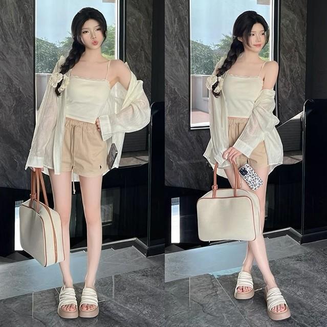 Лето 2025 новые сандалии из мягкой кожи на плиссированной толстой подошве, маленькие универсальные, женские туфли-маффины на мягкой подошве в стиле ретро