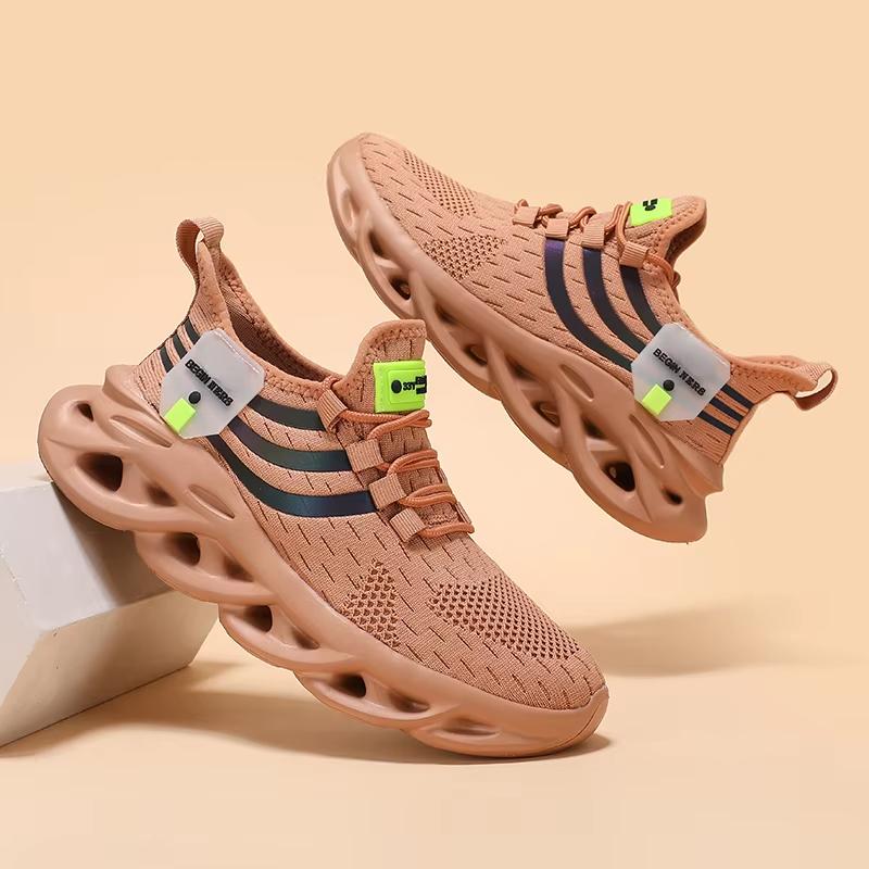 Men's Sports Shoes Summer New Lightweight Comfortable Cushioned Running Shoes Breathable Mesh Versatile Vulcanized Shoes for Men