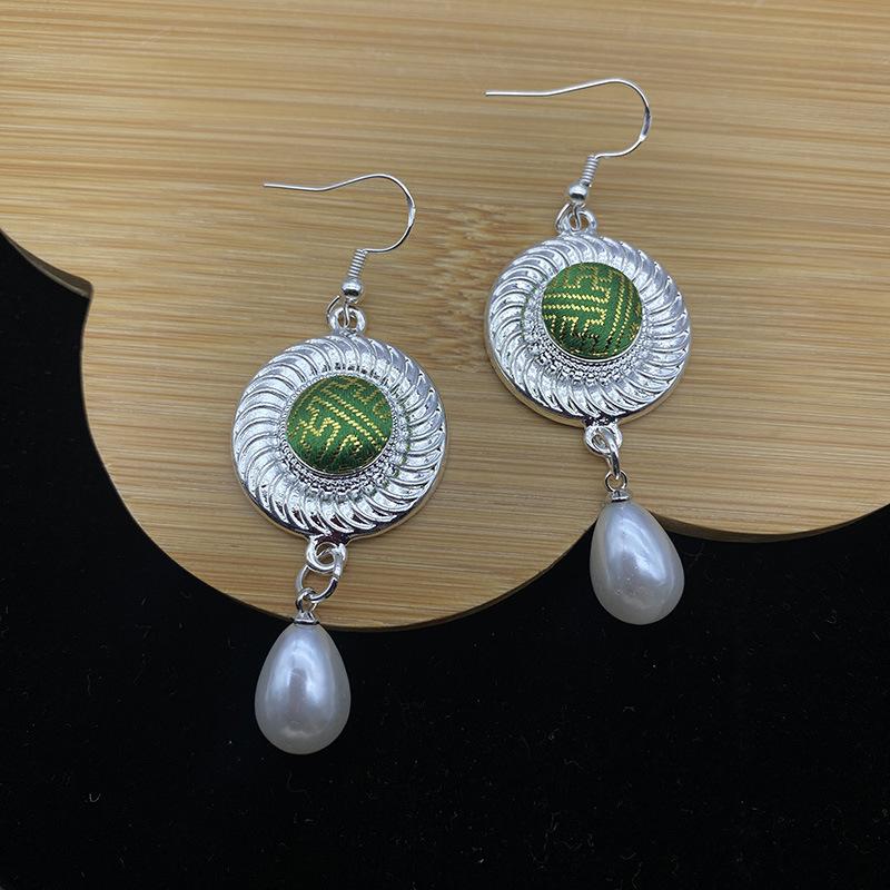[Fabric] Mongolian earrings women's characteristic ethnic style short earrings, zinc alloy silver-plated, imitation silver earrings