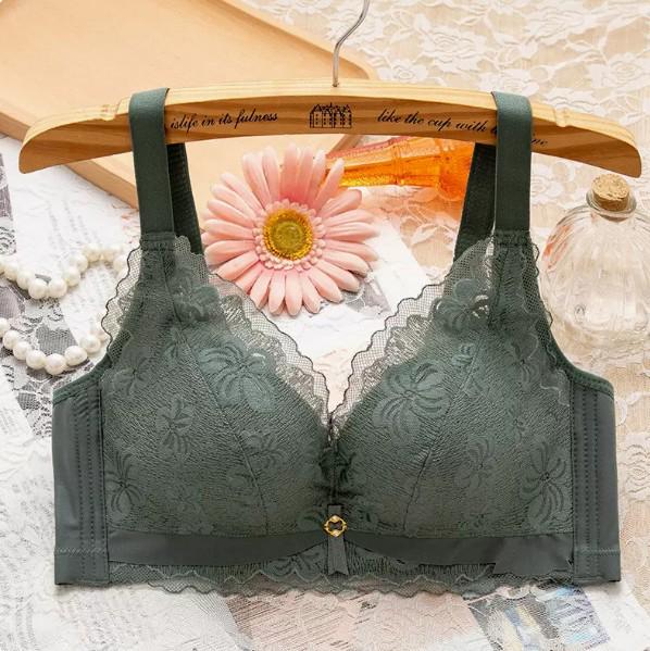 Bright Red Lace Underwear for Small-Chested Women: Medium-Thick, Gathered, Wireless Bra.