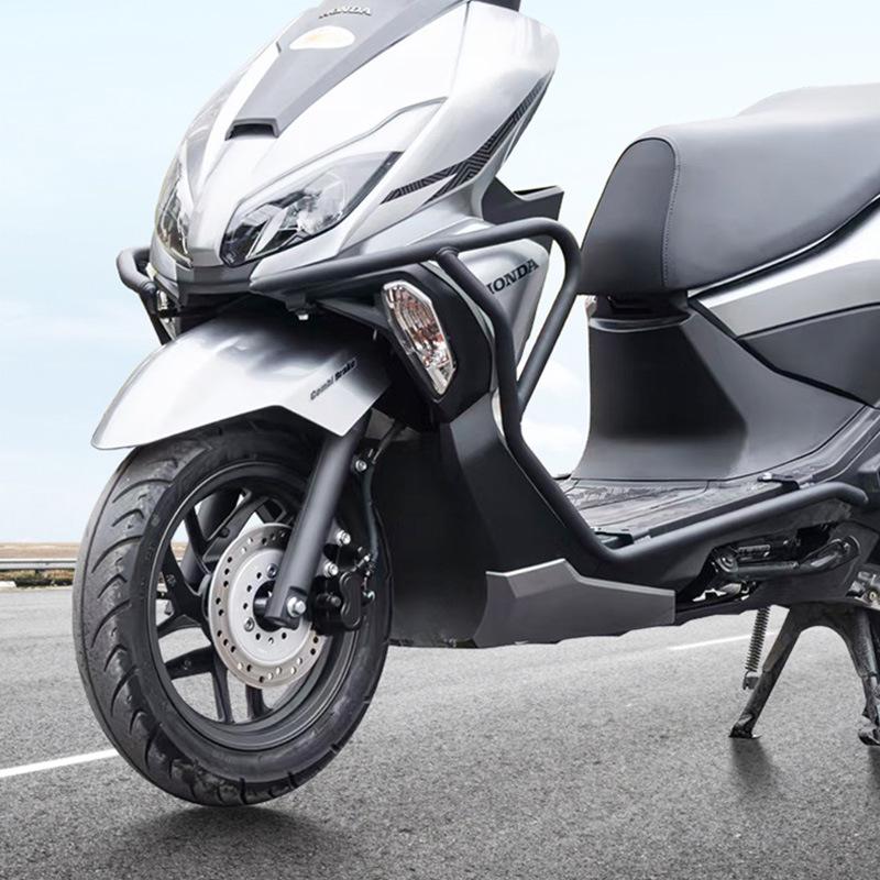 Защита бампера Honda NPF125: Полная защита передней и задней части для самокатов