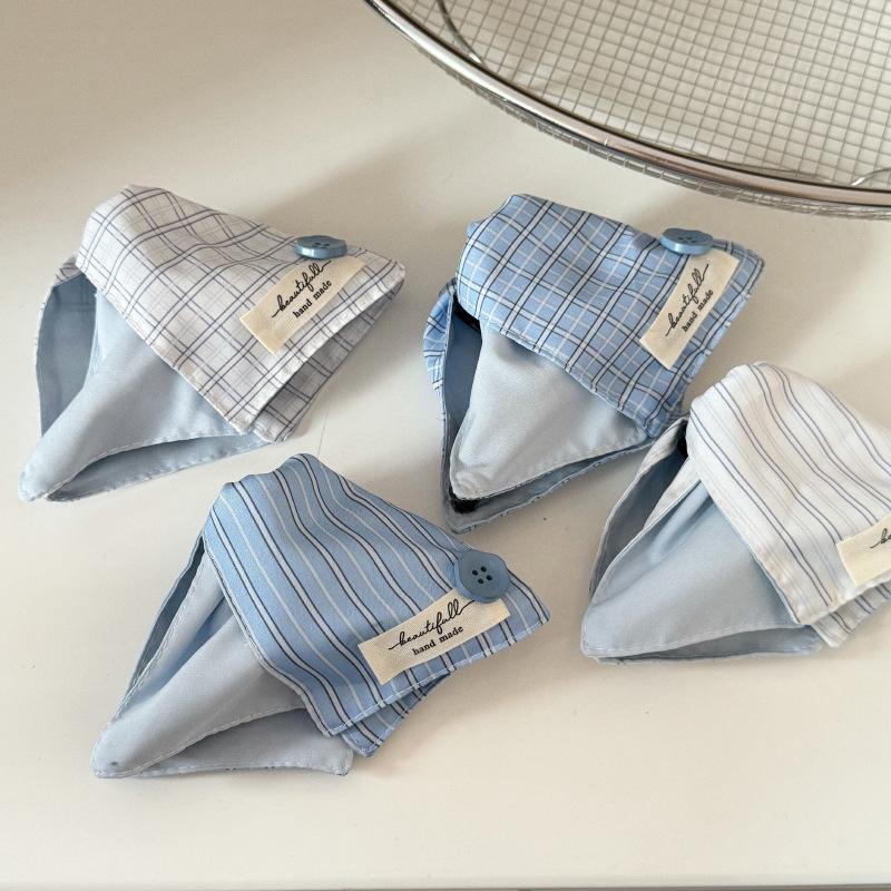 Striped Triangular Shark Hair Clip Fashion Matte Non-slip Hairpin for Women Girls Weekend Outing Hair Styling Accessory