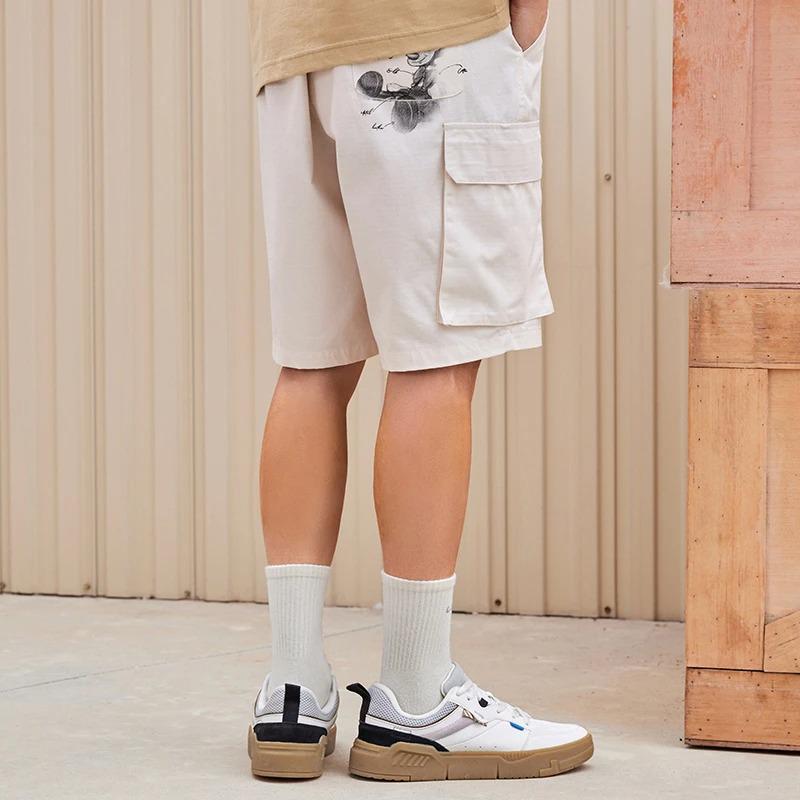 Li-Ning Pinocchio Hand-Painted Cartoon Print Button Casual Shorts Men Bottoms White Sand-Grey AKSS431-1