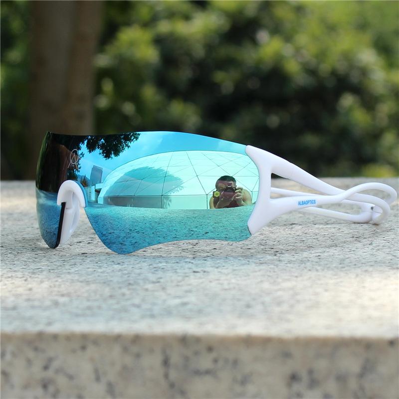 New polarized cycling glasses outdoor sports men's and women's self-propelled mountain bike sand-proof wind running color-changing eye protection