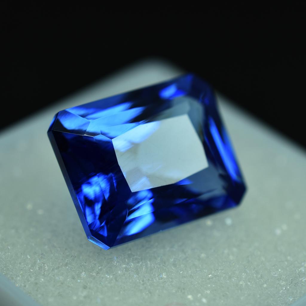 Natural BLUE Flawless Sapphire 9.80 Ct Emerald Cut Making Jewelry Loose Gemstone