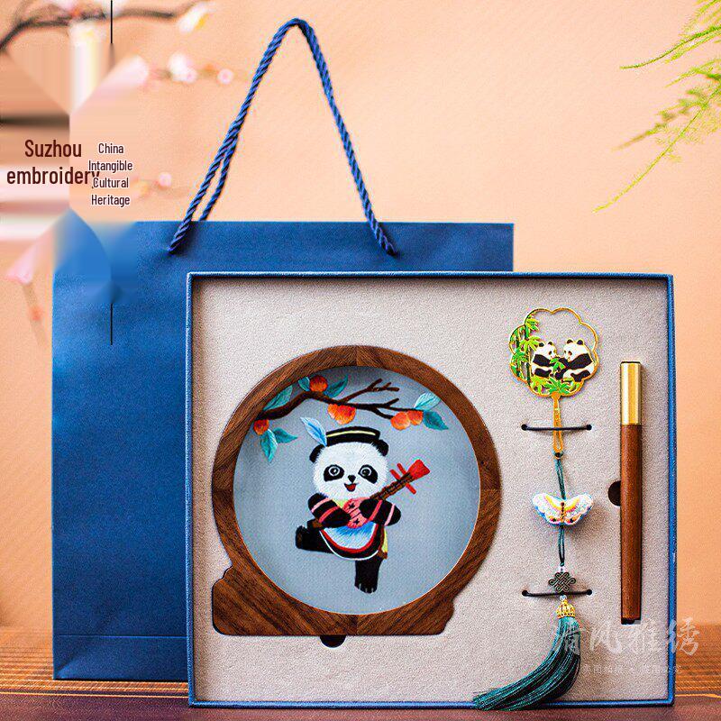 Китайский сувенир: Фигурка панды вышивка Сучжоу Подарок