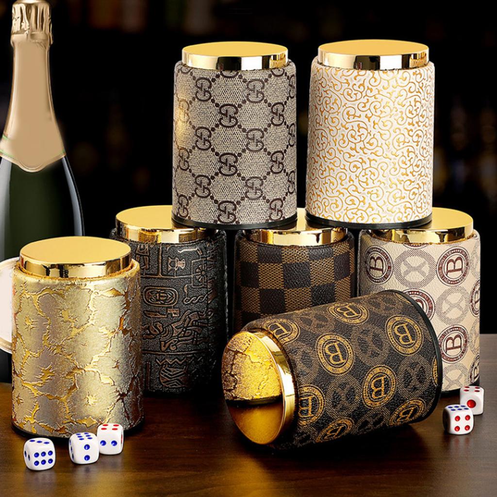 Контейнер для встряхивания кубиков с набором из 6 кубиков для настольной игры, чашка для кубиков из искусственной кожи, прочная, удобная для рук