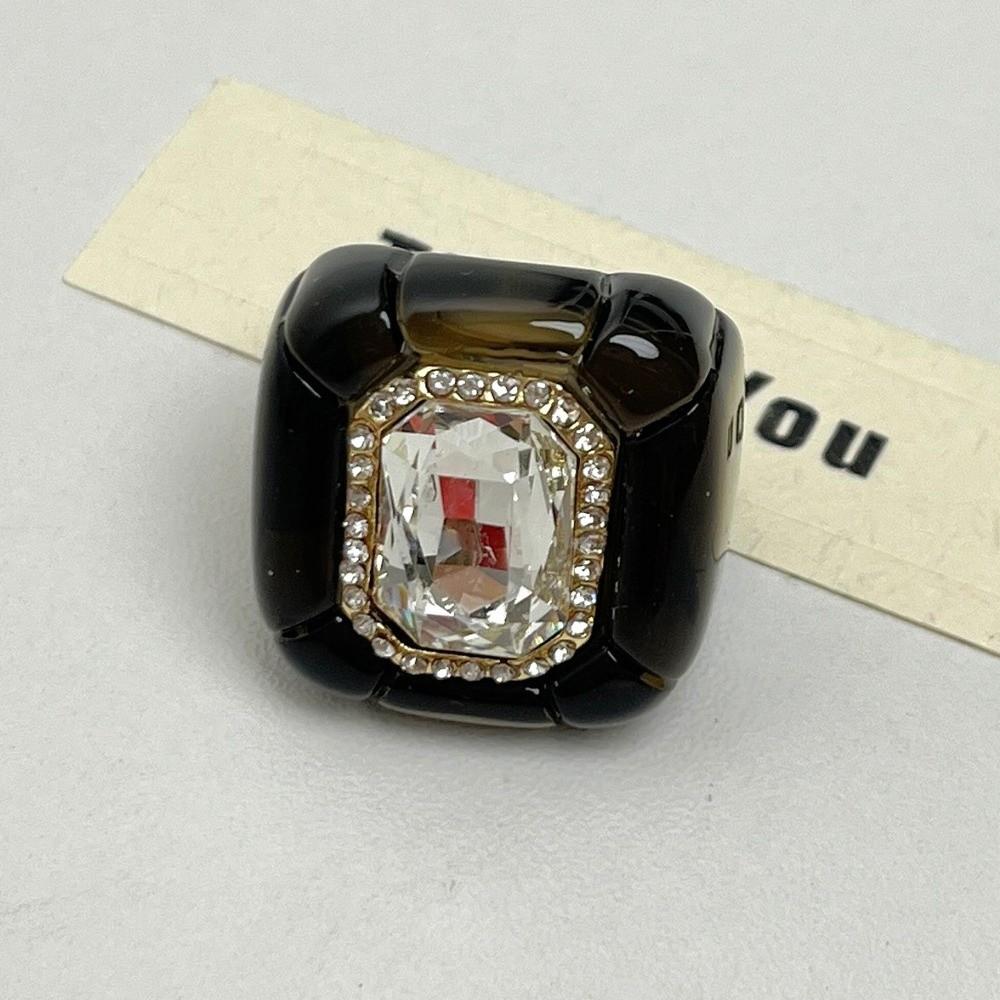 New Fashion Colorful Rhinestones Ring Three-dimensional Elegant Jewelry Finger Ring Geometric Square Ring Women