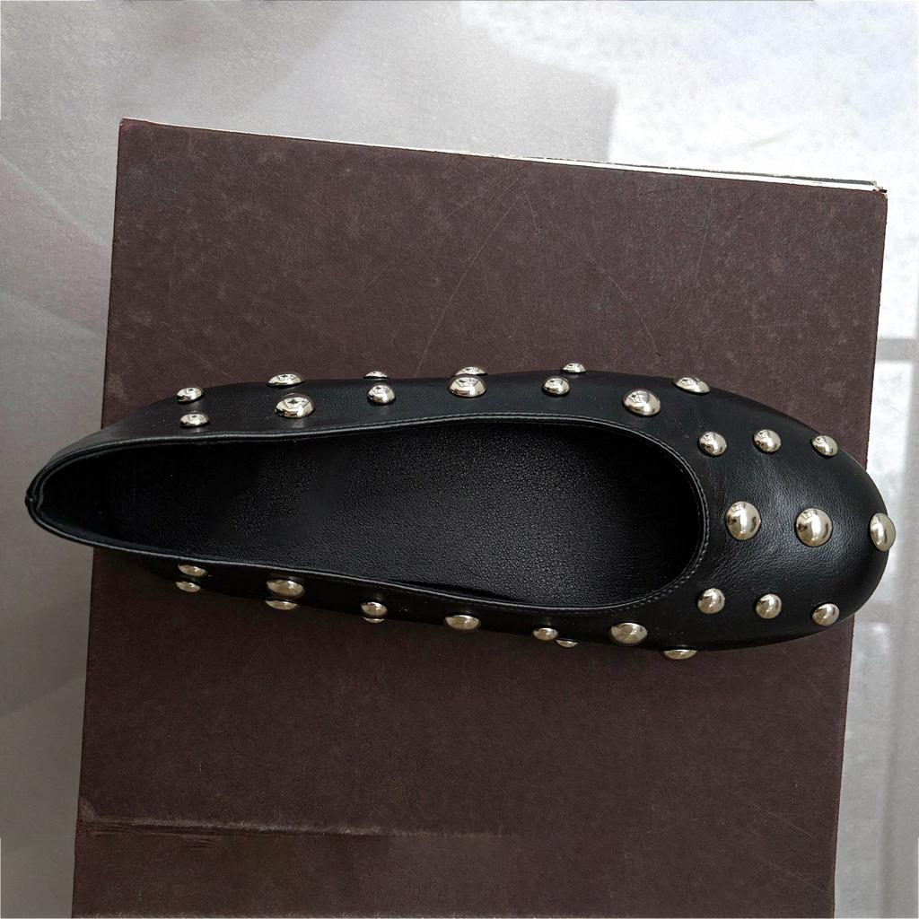 Версия из овчины~ Французские нишевые ретро балетки с заклепками кожаные с круглым носком на плоской подошве Мэри Джейн с мелким вырезом одинарные туфли женские