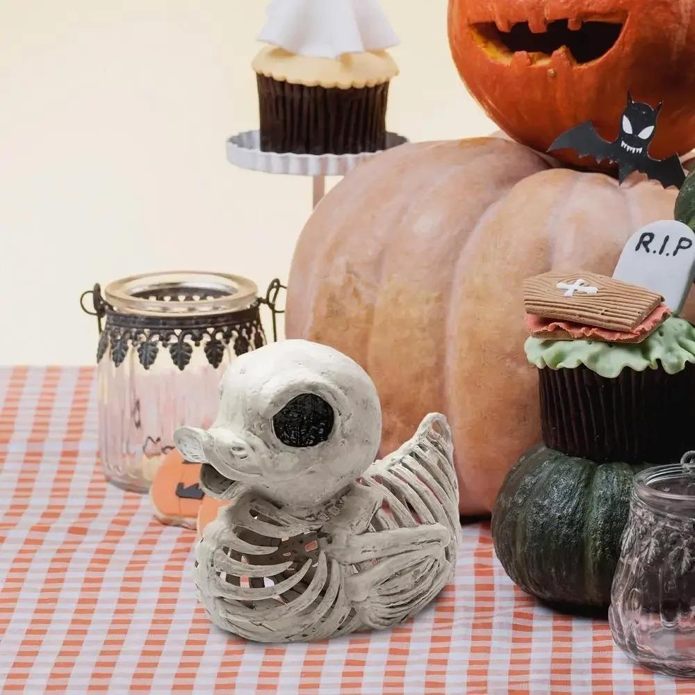Resin Halloween Duck Skeleton Model Grotesque Halloween Desktop Decoration Skull-And-Duck Statue
