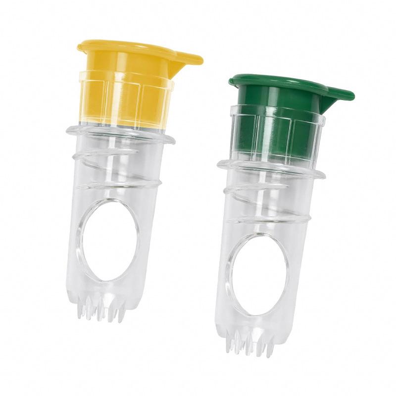 Washable Manual Juices Reamer Portable Lemon Squeezer Plastic Lightweight Juices Reamer Tools Built in Filter for Lemon Orange