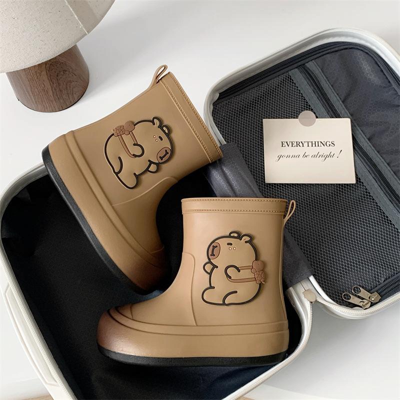Capybara cute children's rain boots for boys and girls, new lightweight soft-soled waterproof shoes for older children