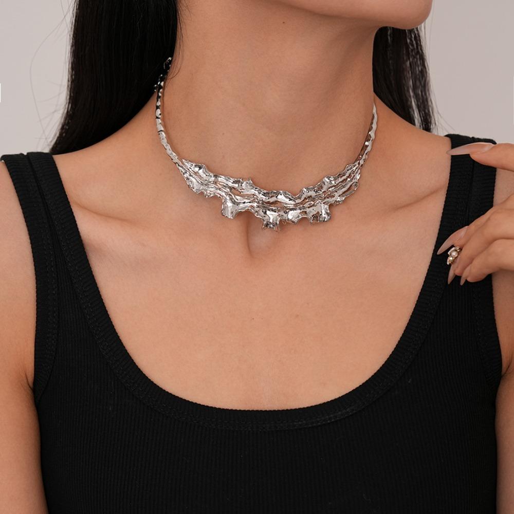 Collar Large Metal Leaf Necklace Aesthetic Irregular Exaggerated Choker  Banquet