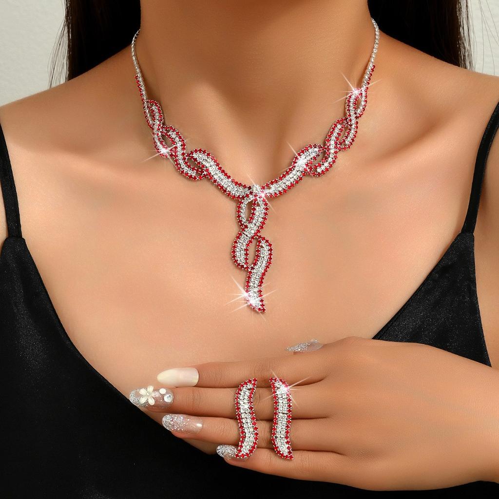 4 Pieces of Women's Trendy Claw Chain Series Wrapped Hollow Earrings Necklace Bracelet Jewelry Set Banquet Party Holiday Gifts